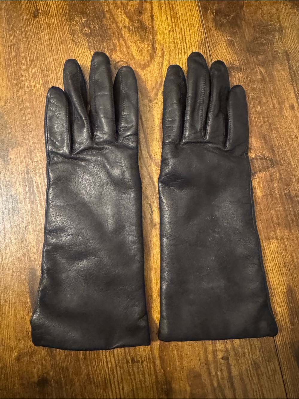 Lord & Taylor Black Leather Cashmere Lined Gloves Women’s Size 6.5 Philippines